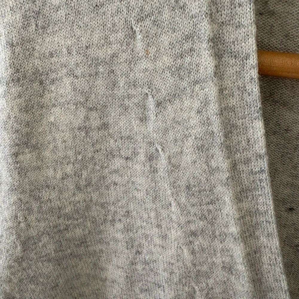 Brunello Cucinelli Cashmere Long Lightweight Cardigan. Size Small. - Picture 5 of 16